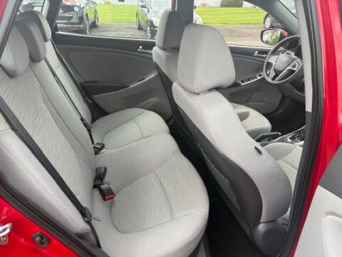 2017 Hyundai Accent SE