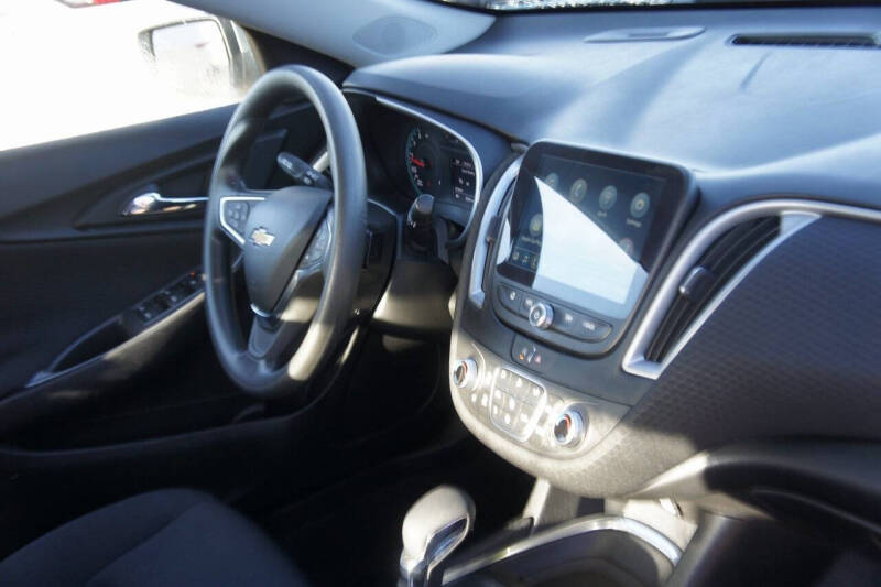 2025 Chevrolet Malibu LT