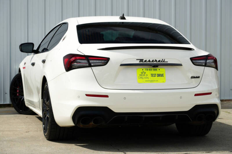 2022 Maserati Ghibli Trofeo