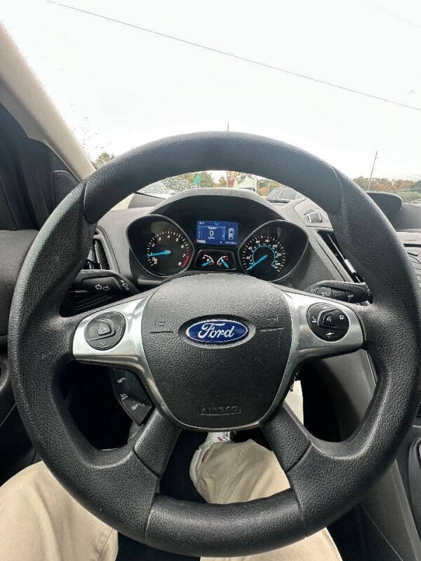 2015 Ford Escape SE