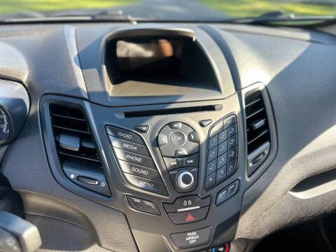 2015 Ford Fiesta S