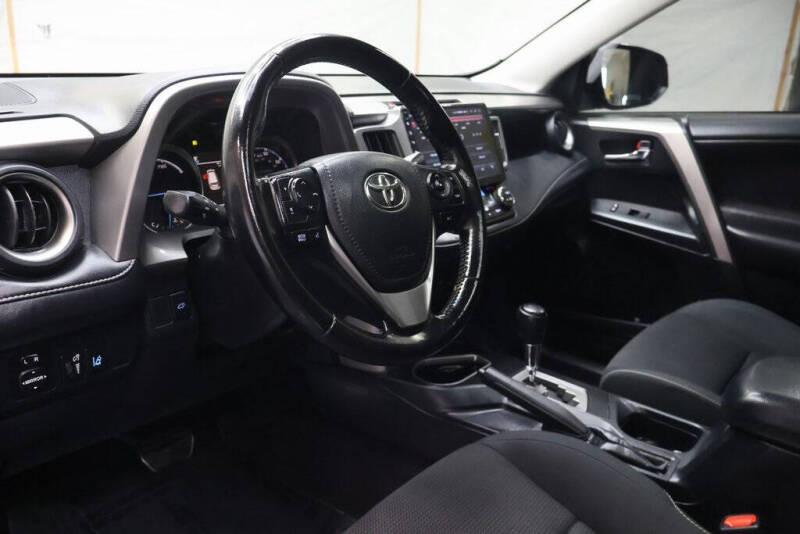 2018 Toyota RAV4 Hybrid XLE