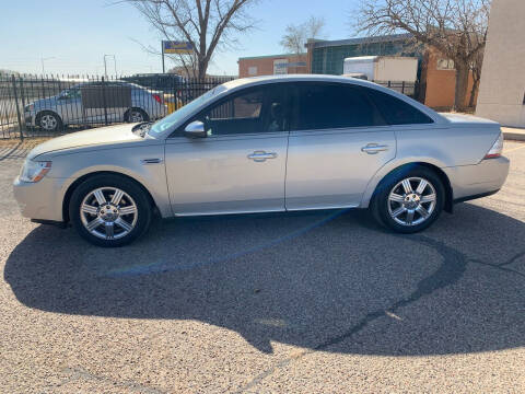 2009 Ford Taurus for sale at FIRST CHOICE MOTORS in Lubbock TX