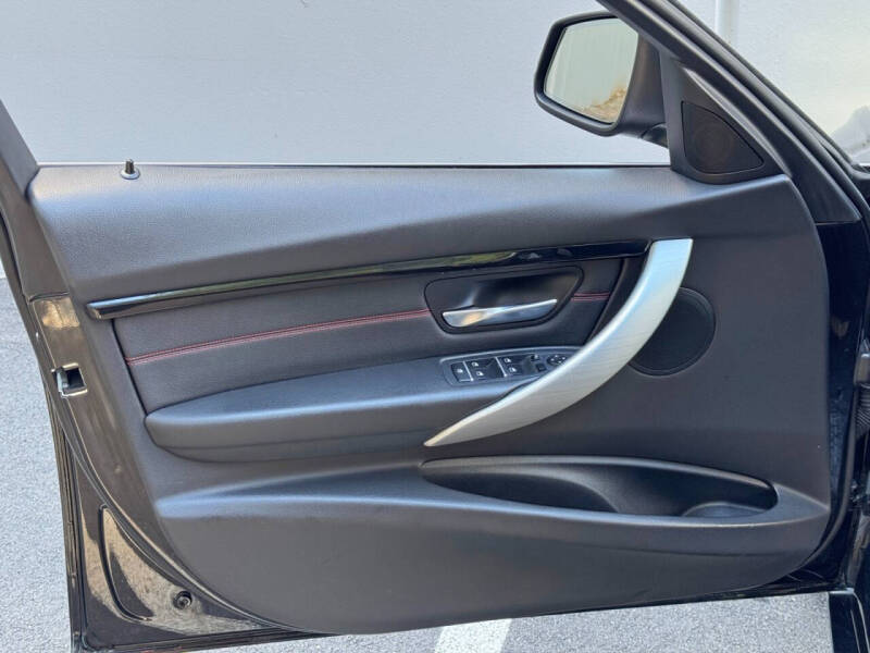 2018 BMW 3 Series 330i