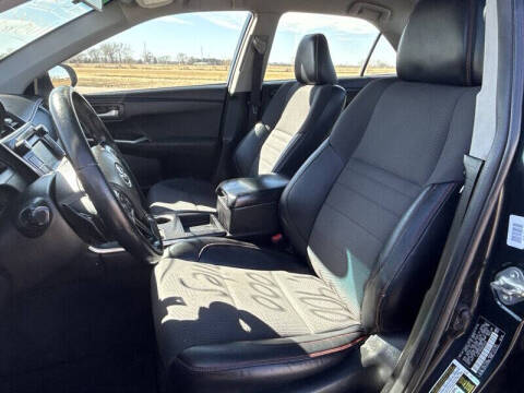 2016 Toyota Camry SE