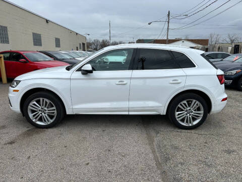 2018 Audi Q5 2.0T quattro Premium Plus