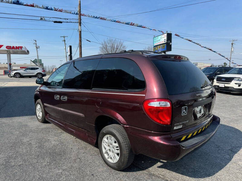 2004 Dodge Grand Caravan SE