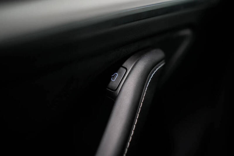 2024 Tesla Model Y Performance