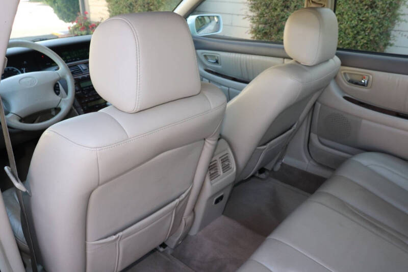 2001 Toyota Avalon XLS