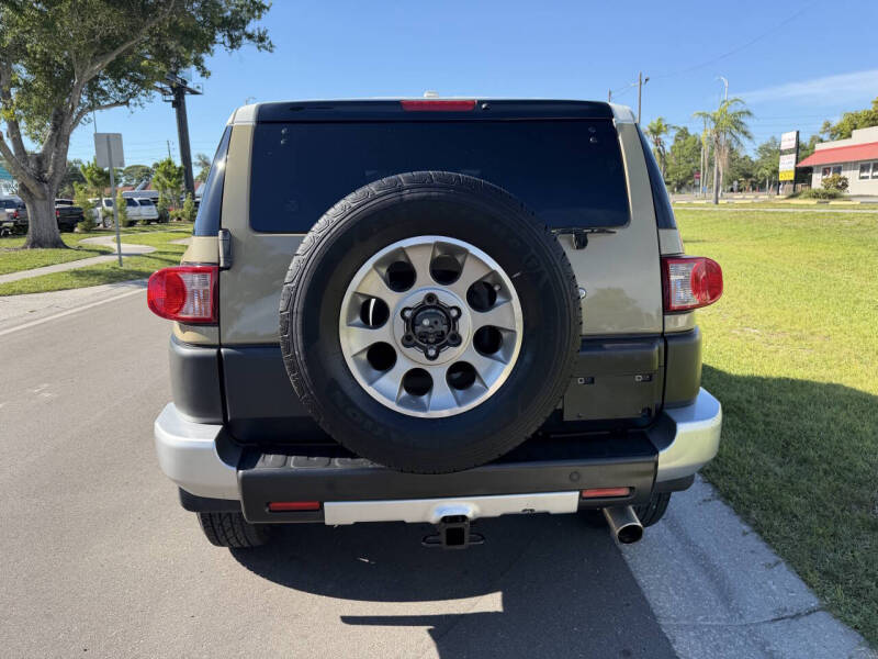 2011 Toyota FJ Cruiser