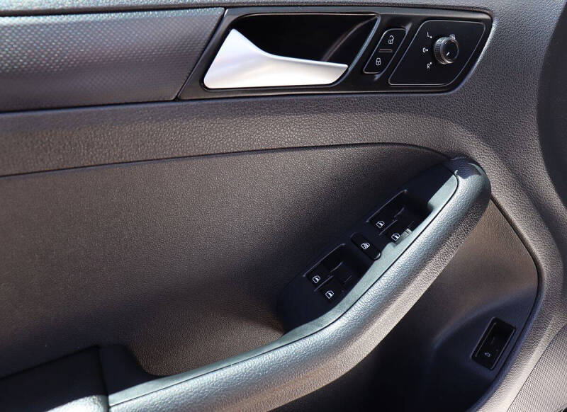 2016 Volkswagen Jetta