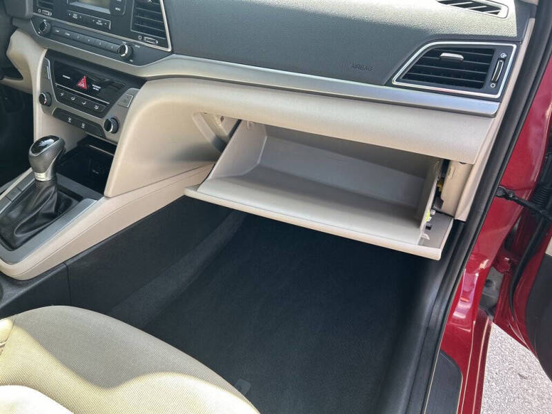 2017 Hyundai Elantra