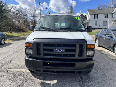 2013 Ford E-Series