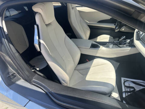 2016 BMW i8