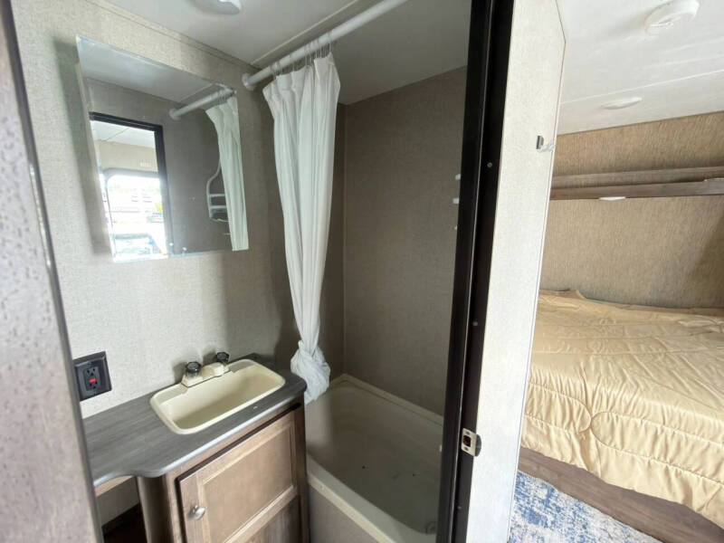 2019 Keystone RV Coleman 202rd