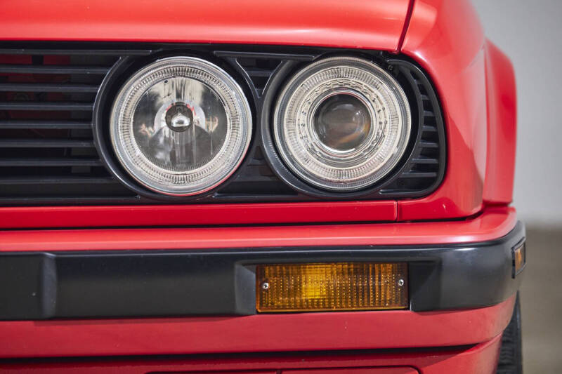 1991 BMW 3 Series 318is