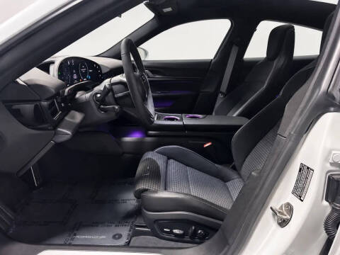 2025 Porsche Taycan