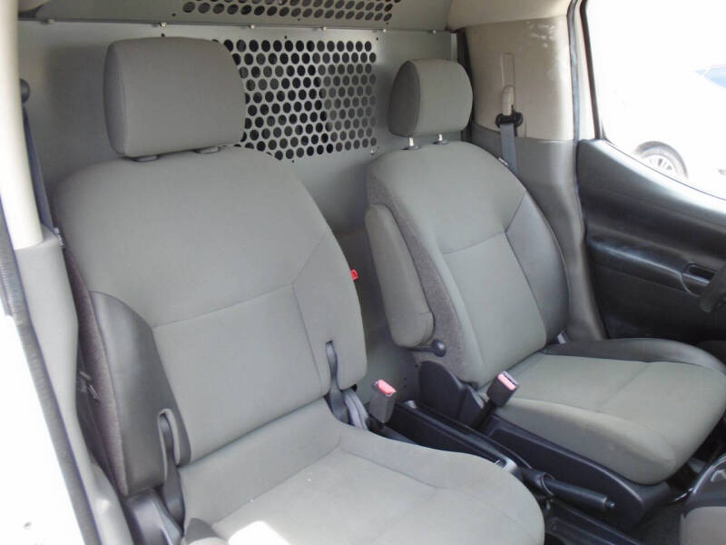 2016 Nissan NV200 SV