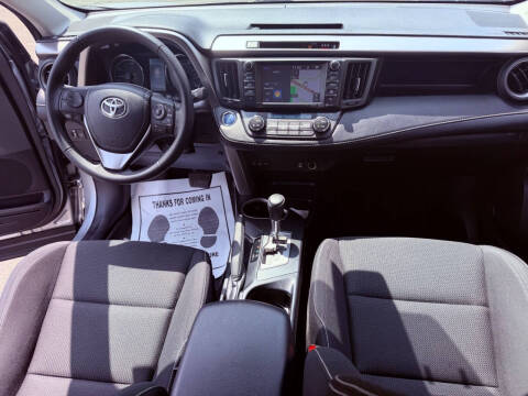 2017 Toyota RAV4 Hybrid XLE