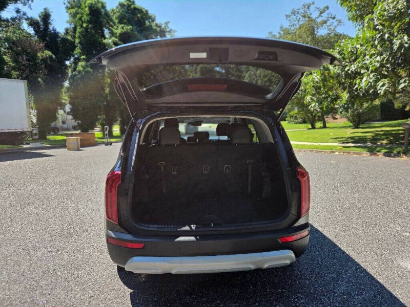 2022 Kia Telluride LX