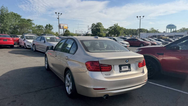 2014 BMW 3 Series 320i
