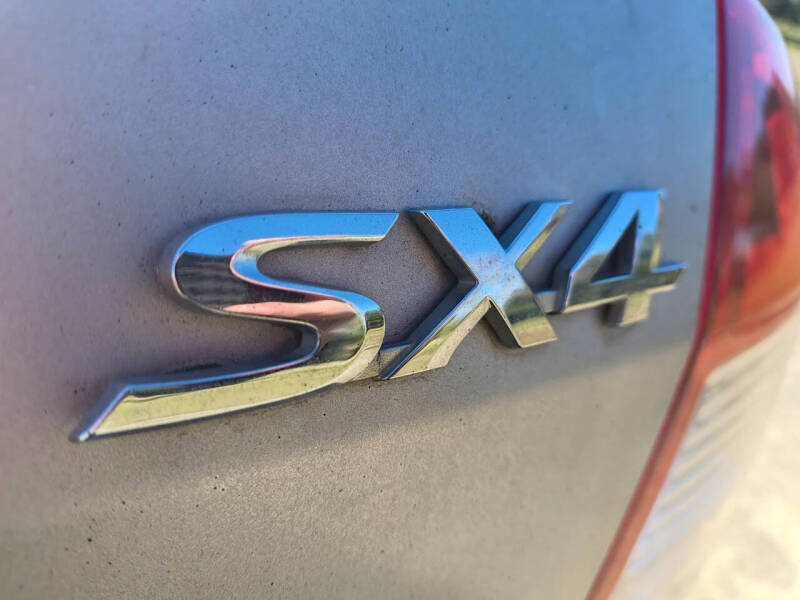 2012 Suzuki SX4 LE