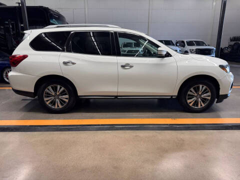 2020 Nissan Pathfinder SV