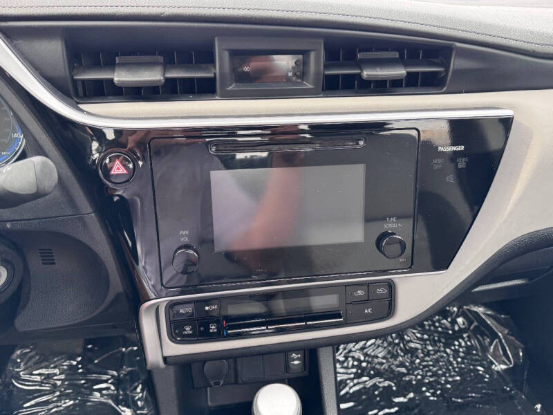 2017 Toyota Corolla LE