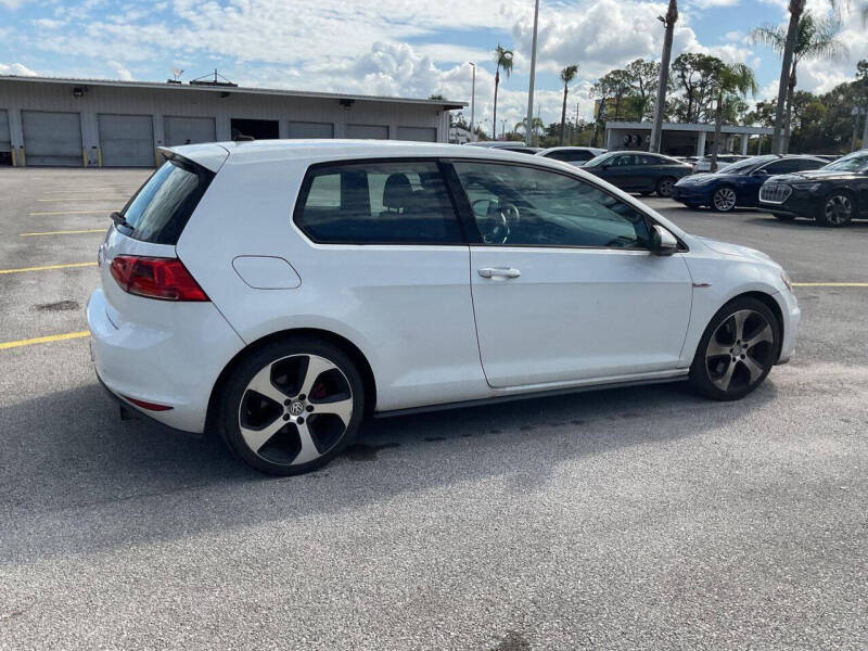 2016 Volkswagen Golf GTI S