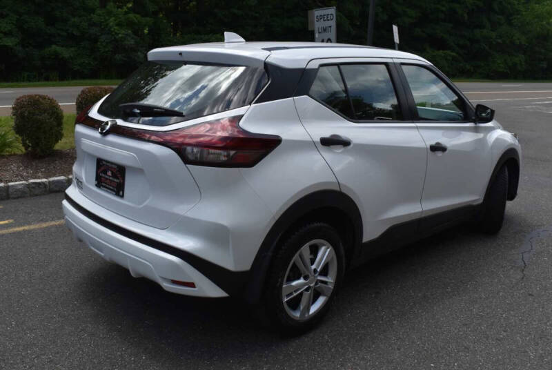 2021 Nissan Kicks S