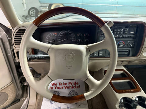 2000 Cadillac Escalade