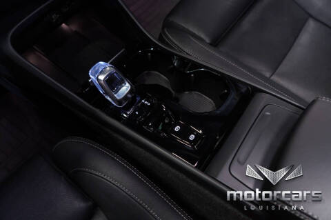 2024 Volvo XC40 B5 Plus Dark Theme