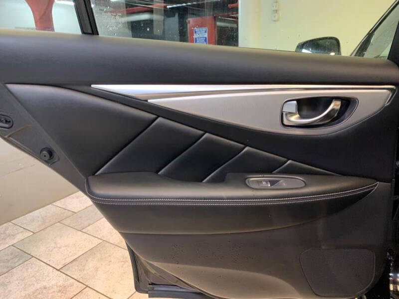 2022 Infiniti Q50 Luxe