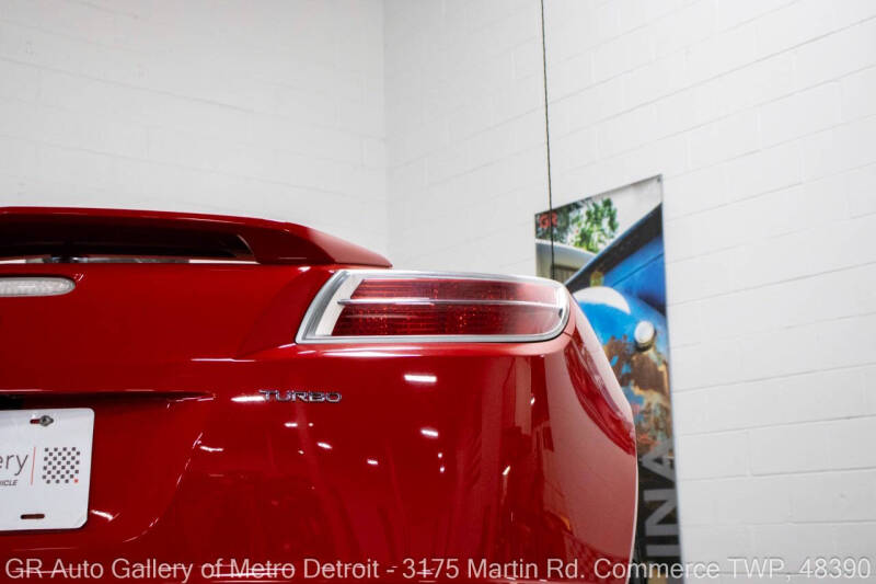 2009 Saturn SKY Red Line