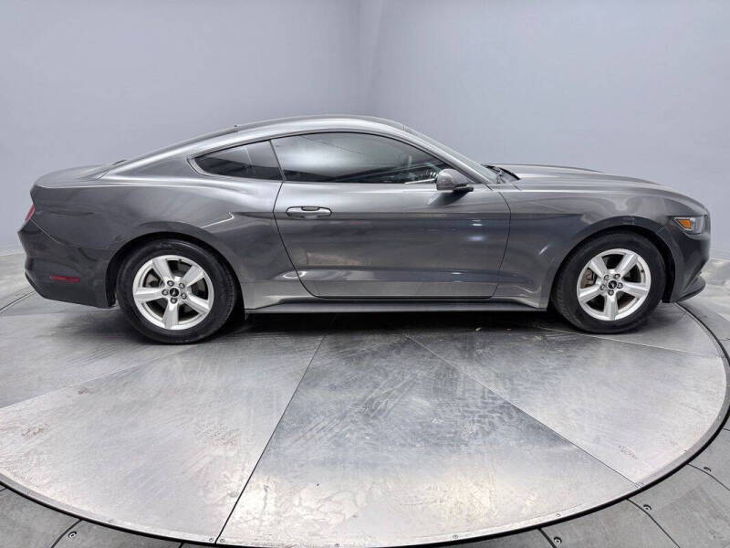 2017 Ford Mustang V6