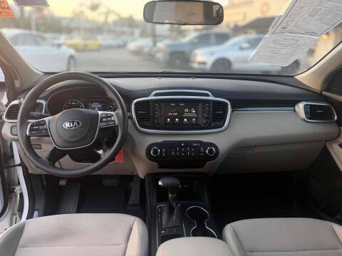 2020 Kia Sorento LX