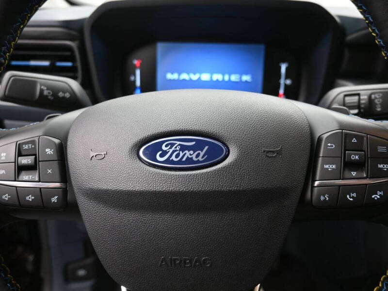 2025 Ford Maverick Lobo