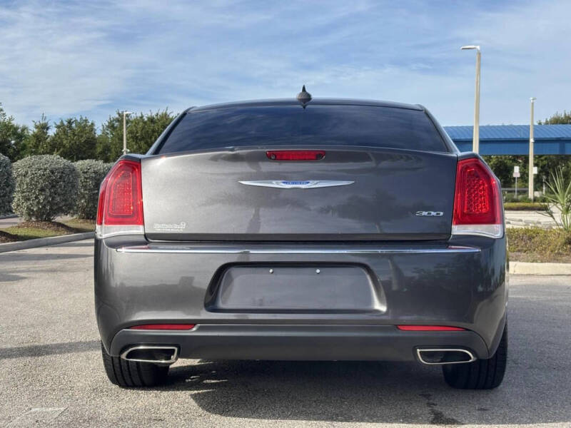 2019 Chrysler 300 Limited