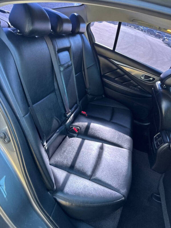 2017 Infiniti Q50 3.0T Signature Edition