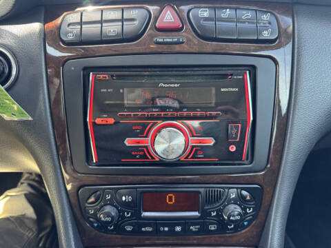 2004 Mercedes-Benz C-Class C 320 4MATIC