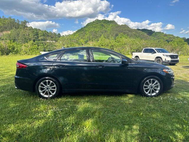 2020 Ford Fusion SE
