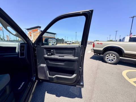 2016 RAM 1500 Express