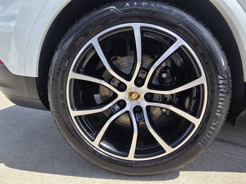 2024 Porsche Cayenne S