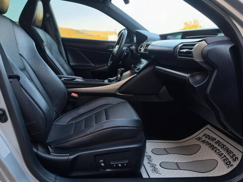 2015 Lexus IS 250
