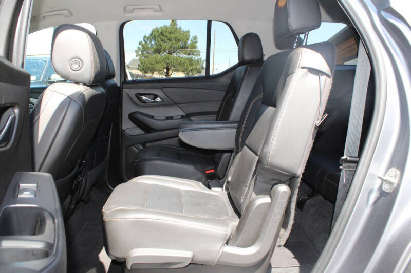 2021 Chevrolet Traverse LT Leather