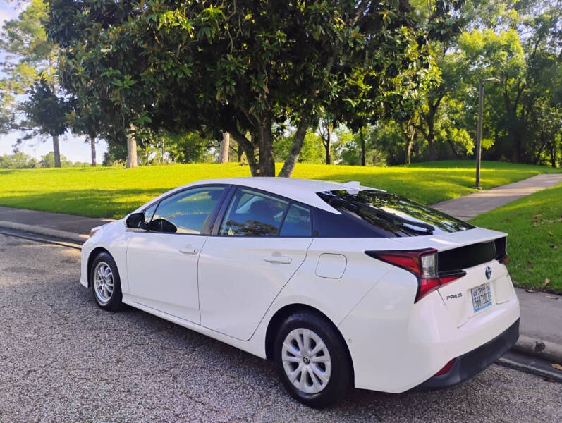 2019 Toyota Prius LE