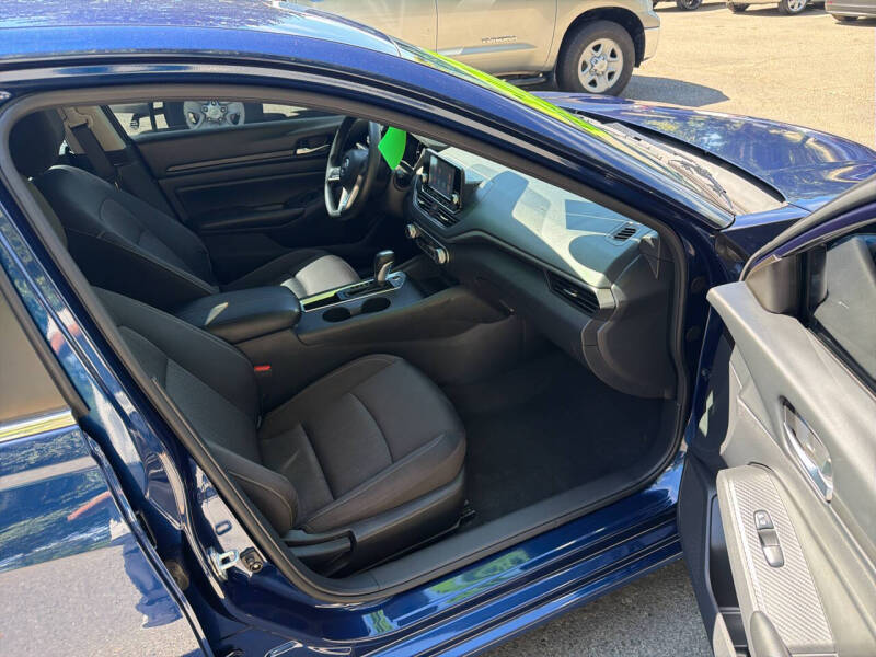2022 Nissan Altima 2.5 S