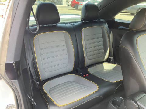 2016 Volkswagen Beetle 1.8T Dune PZEV