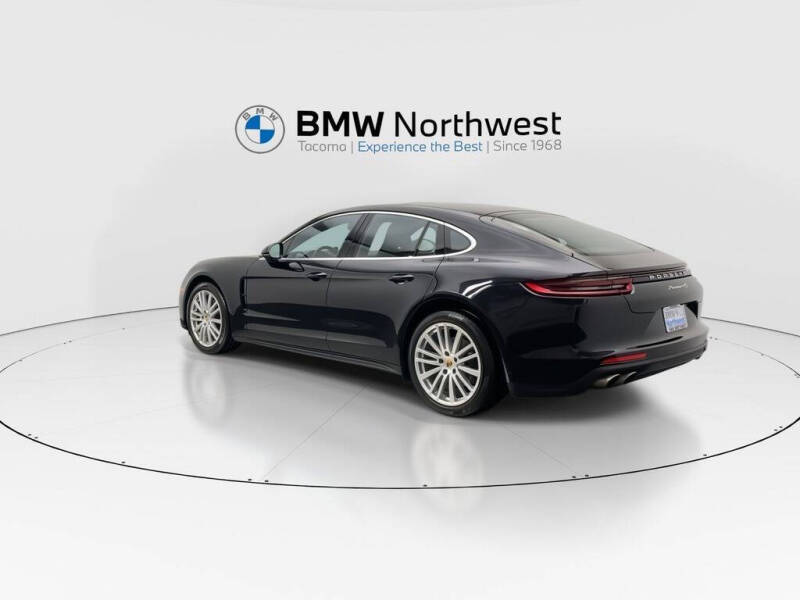 2017 Porsche Panamera 4S