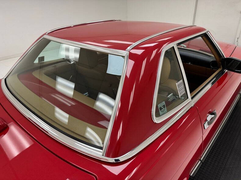 1987 Mercedes-Benz 560-Class 560 SL